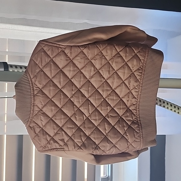 Burberry  quilted bomber - Picture 8 of 10